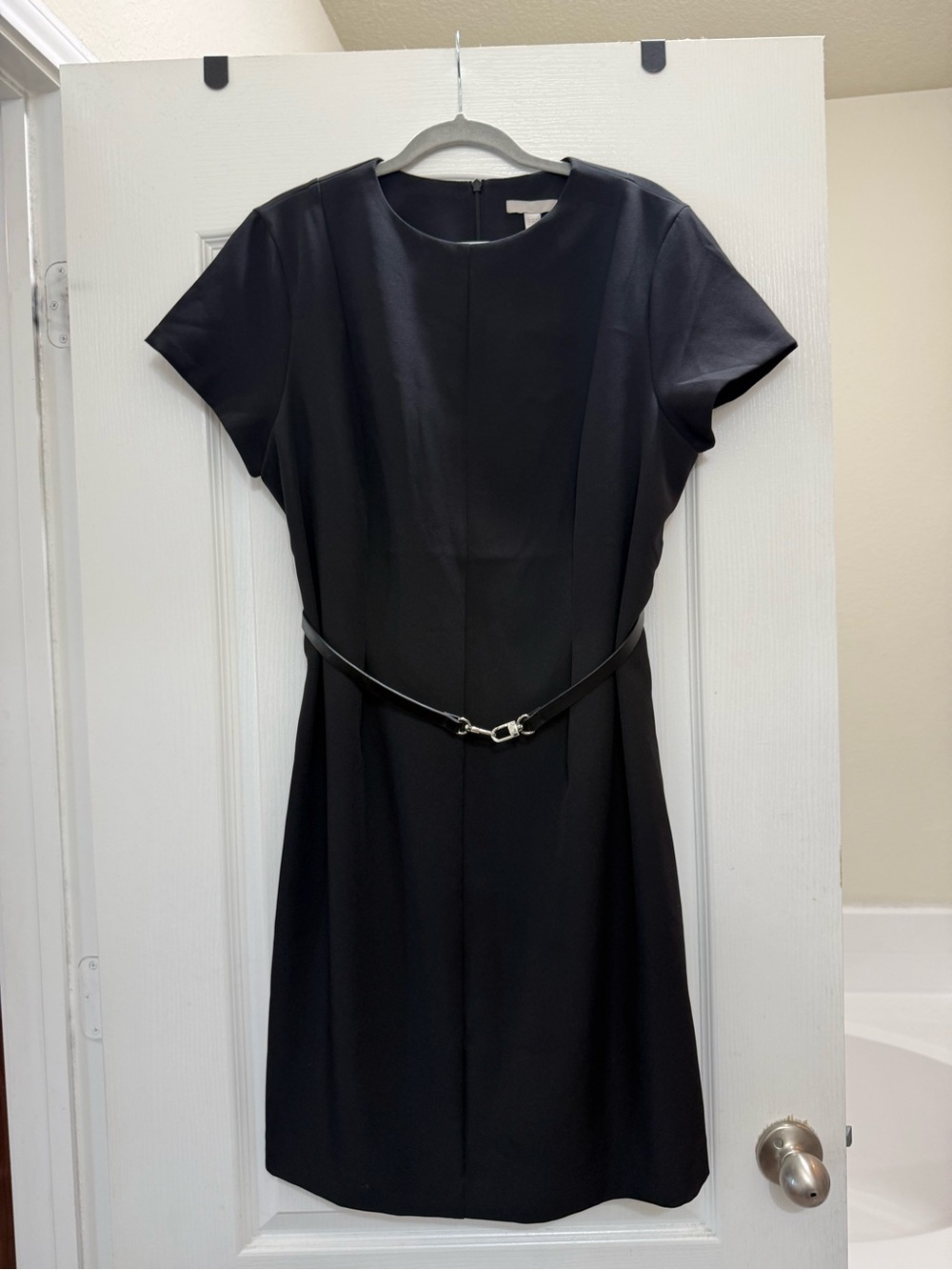 H&M Black Short-Sleeve Mini Sheath Dress with Slim Belt
